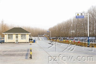 邳州市交通驾校新训练场一角